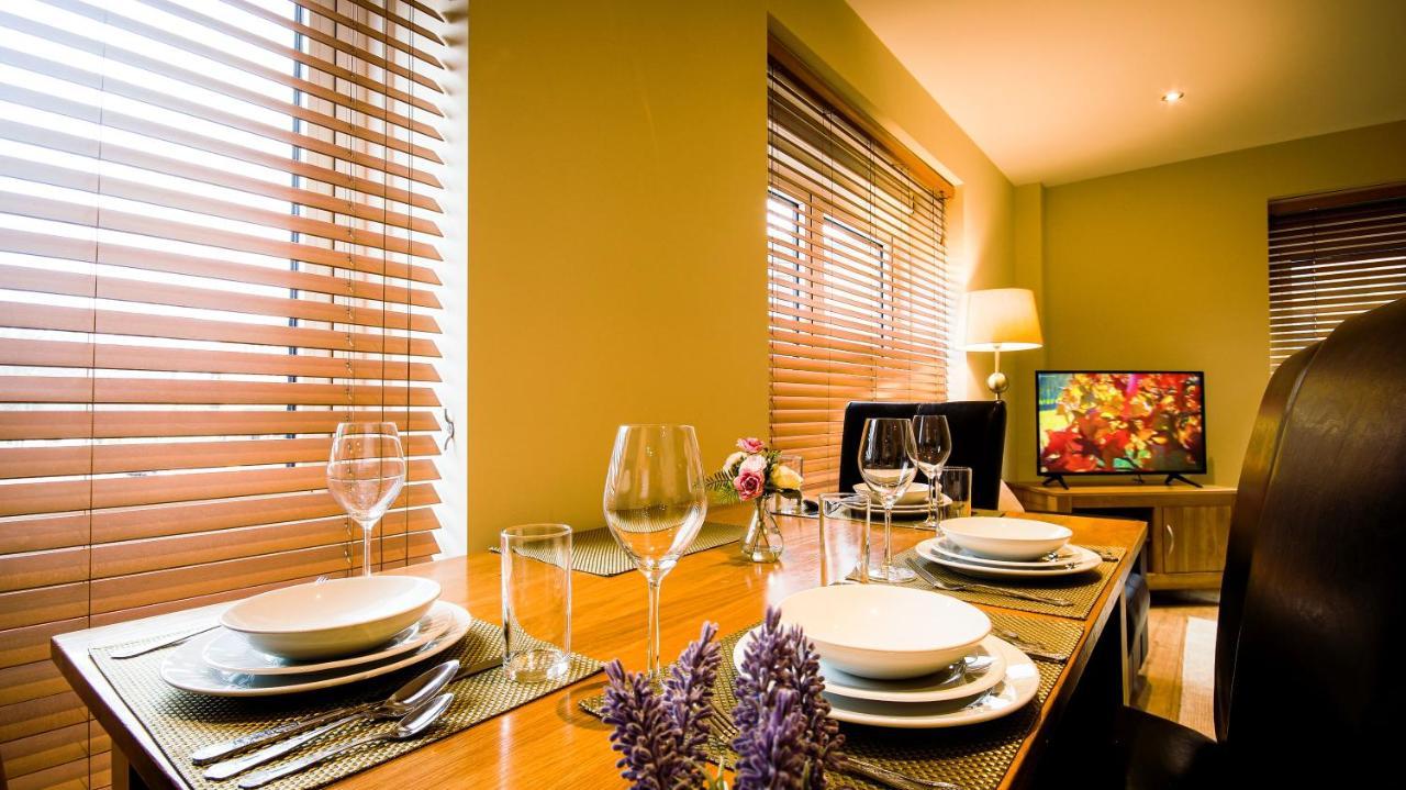 Superb City Center 1 Or 2 Bedroom Apts King Bed Southampton Eksteriør billede
