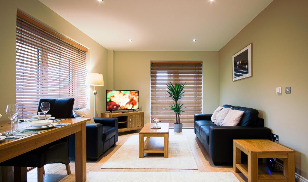 Superb City Center 1 Or 2 Bedroom Apts King Bed Southampton Eksteriør billede