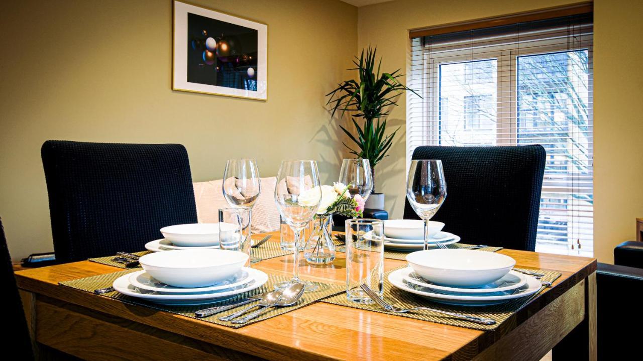 Superb City Center 1 Or 2 Bedroom Apts King Bed Southampton Eksteriør billede