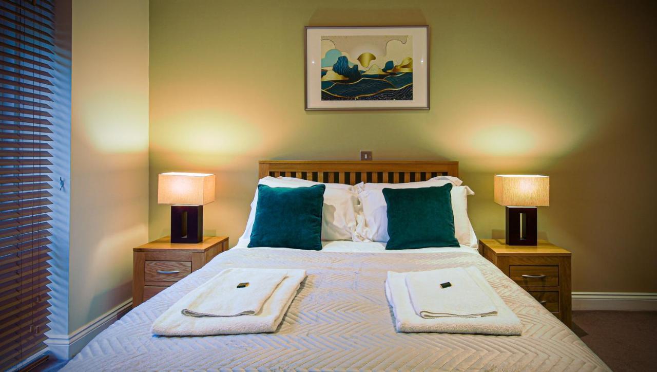Superb City Center 1 Or 2 Bedroom Apts King Bed Southampton Eksteriør billede