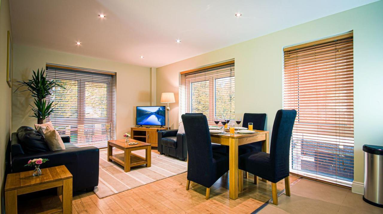 Superb City Center 1 Or 2 Bedroom Apts King Bed Southampton Eksteriør billede