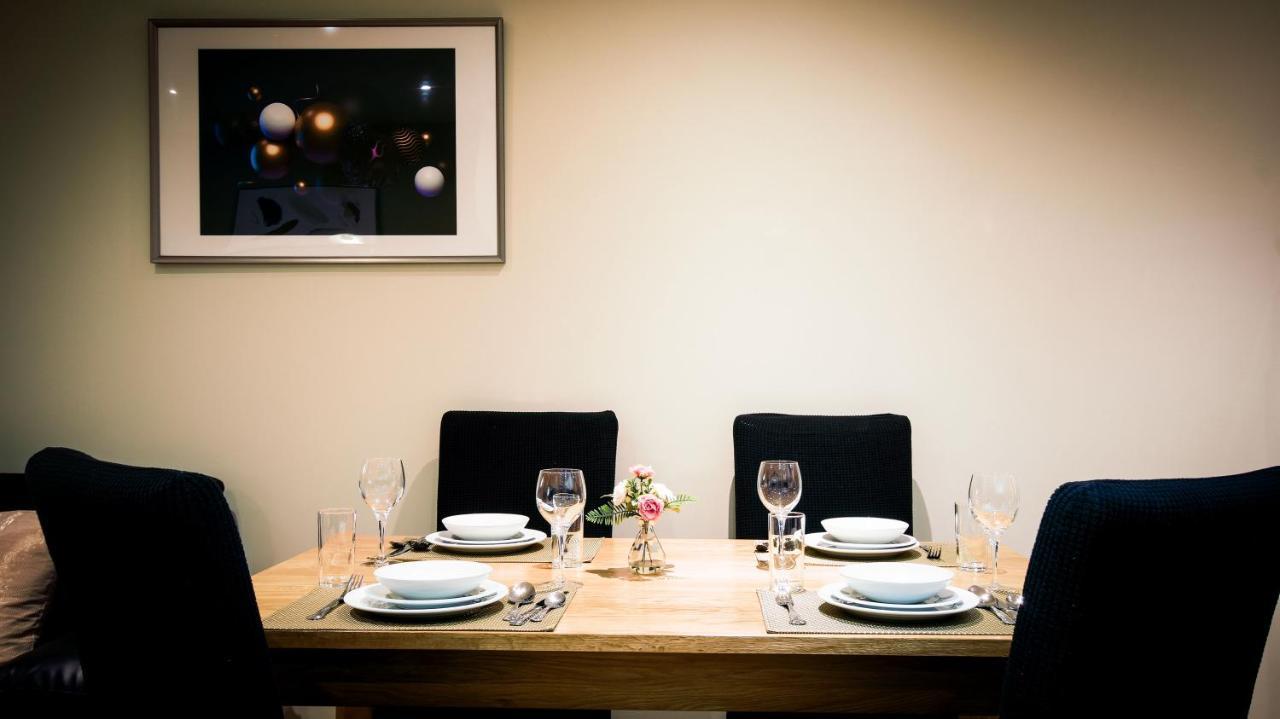 Superb City Center 1 Or 2 Bedroom Apts King Bed Southampton Eksteriør billede